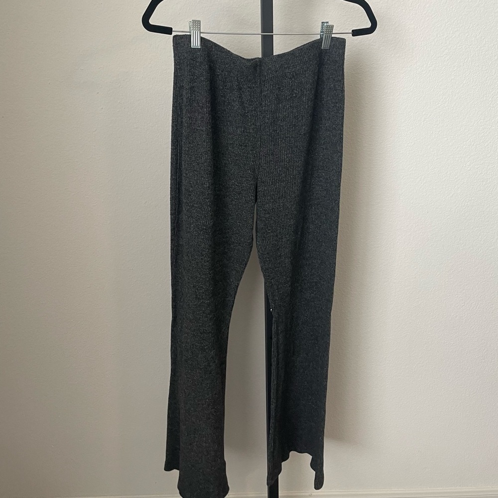 Wild Fable Dark Grey Ribbed Knit Flare Leggings Size Large